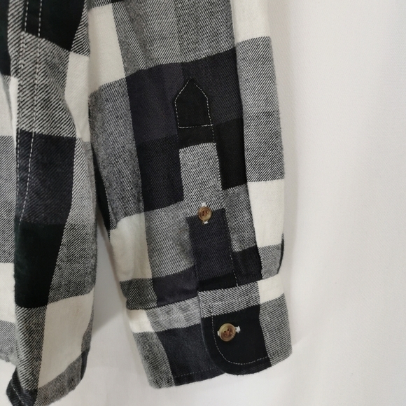 Chaps Performance Black/White Buffalo Plaid Button Down Shirt -Sz XL - Picture 4 of 7